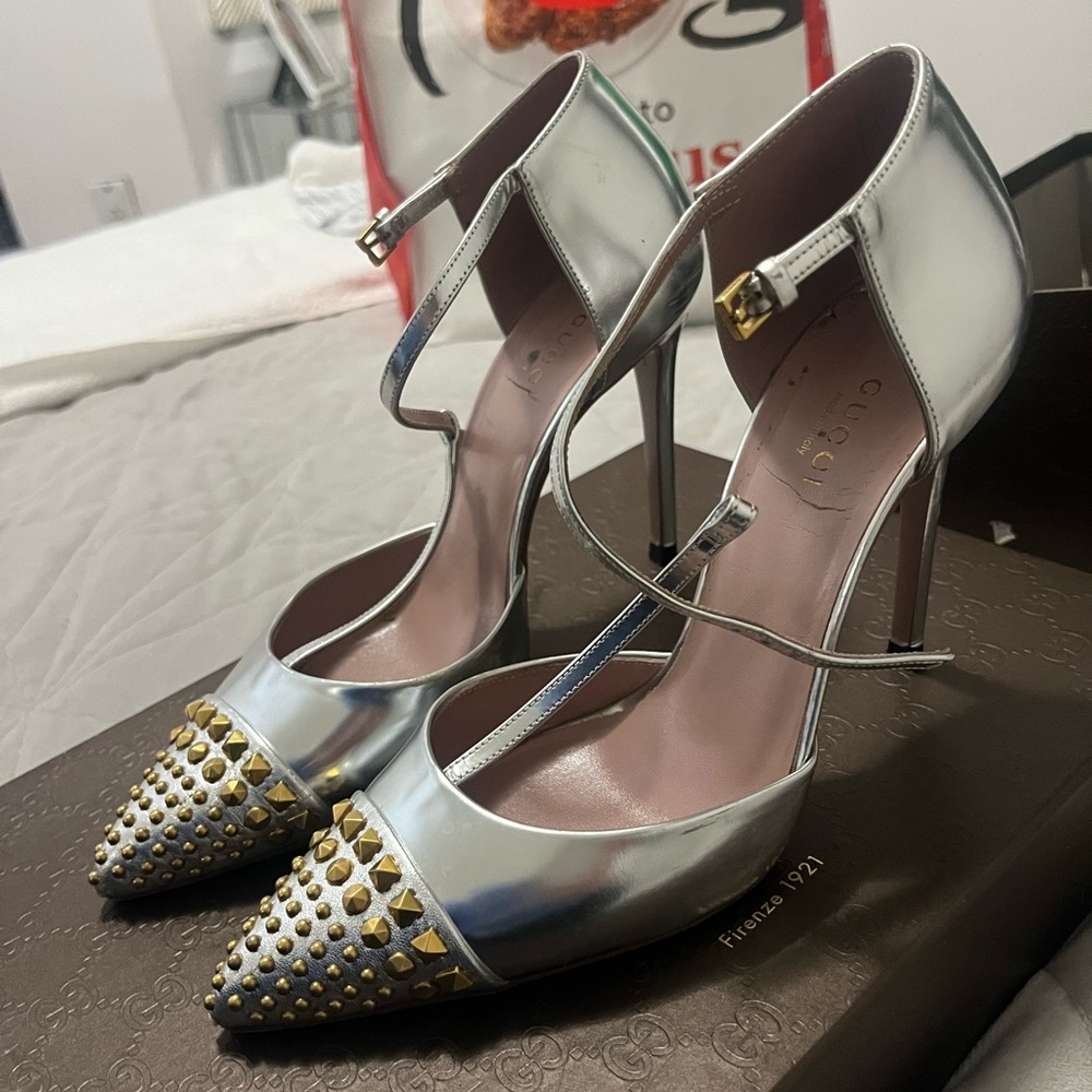 Gucci Heels!